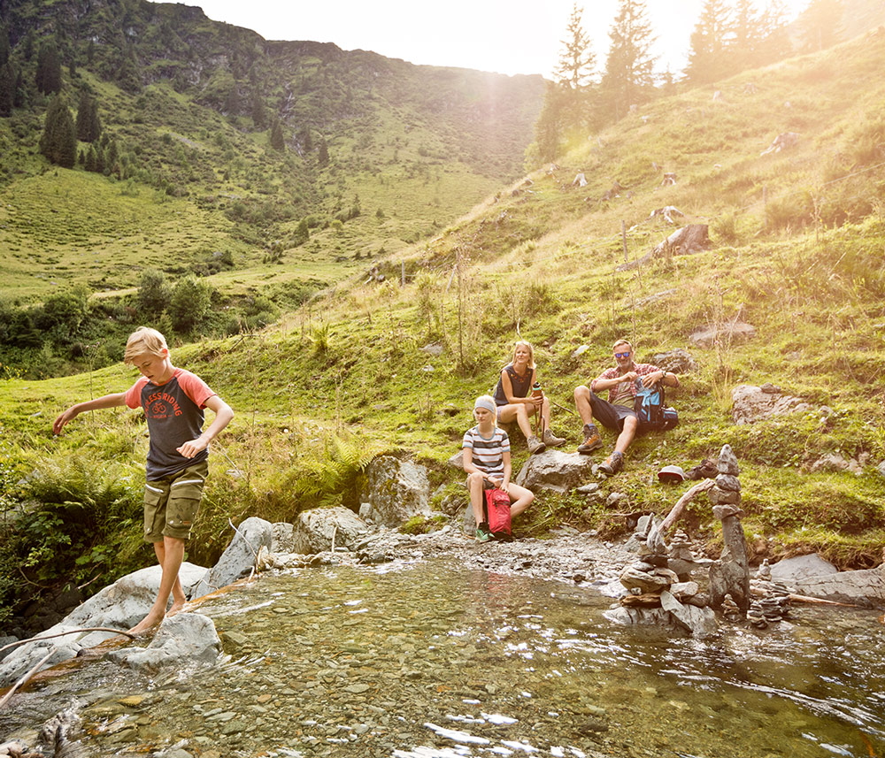 Familienwandern in Saalbach Hinterglemm Fotorecht: saalbach.com | Mirja Geh Familienwandern in Saalbach Hinterglemm Fotorecht: saalbach.com | Mirja Geh